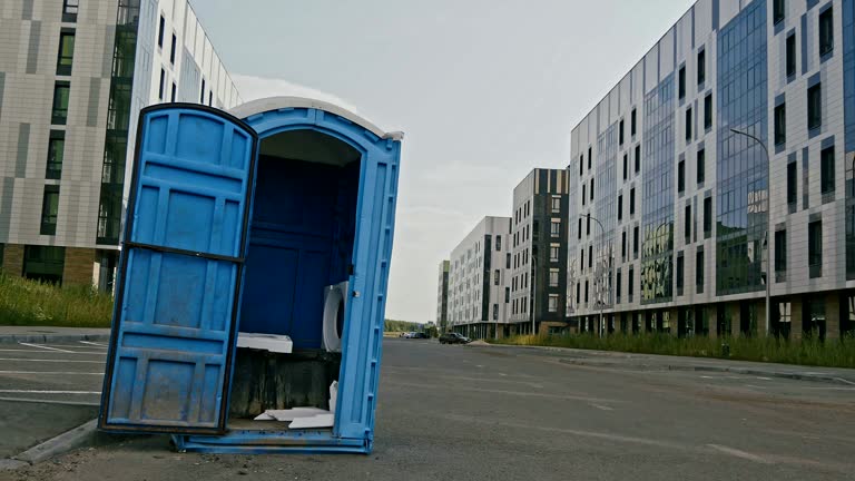 Best Short-Term Portable Toilet Rental  in Olivet, MI